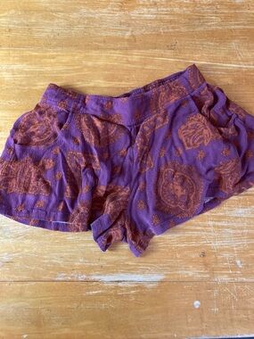 Free People Purple and Rust Paisley Printed Flowy Rayon Shorts Large